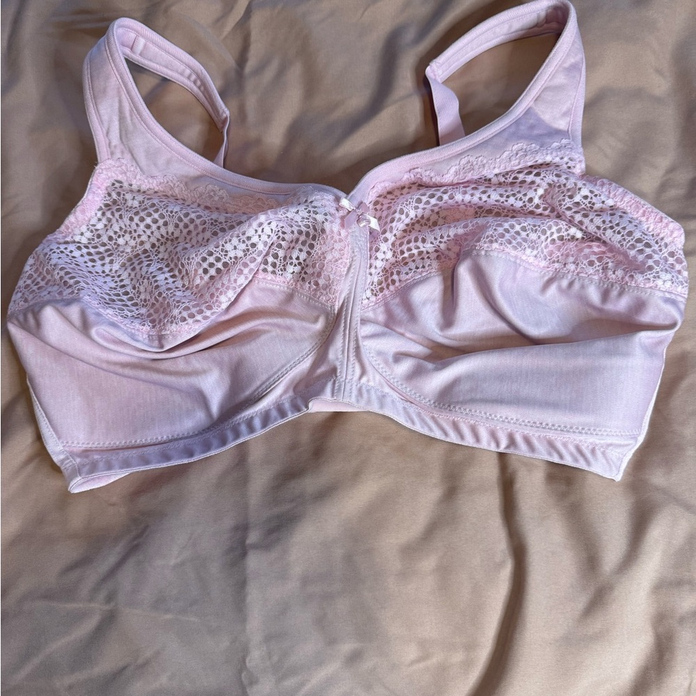 Glamorise Soft Pink Lace Bra